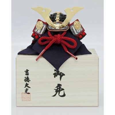 特製小型兜(桐箱入り)「大鍬形」8号 モダン かわいい 人気 おしゃれ