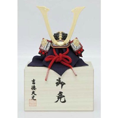 特製小型兜(桐箱入り)「長鍬形」8号 モダン かわいい 人気 おしゃれ