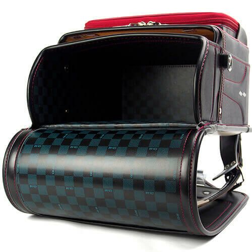 ボルサ４L 　ブラック／レッド モダン かわいい 人気 おしゃれ