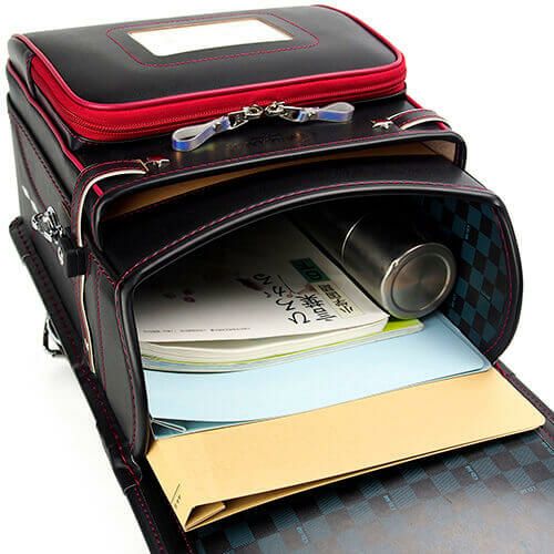 ボルサ４L 　ブラック／レッド モダン かわいい 人気 おしゃれ