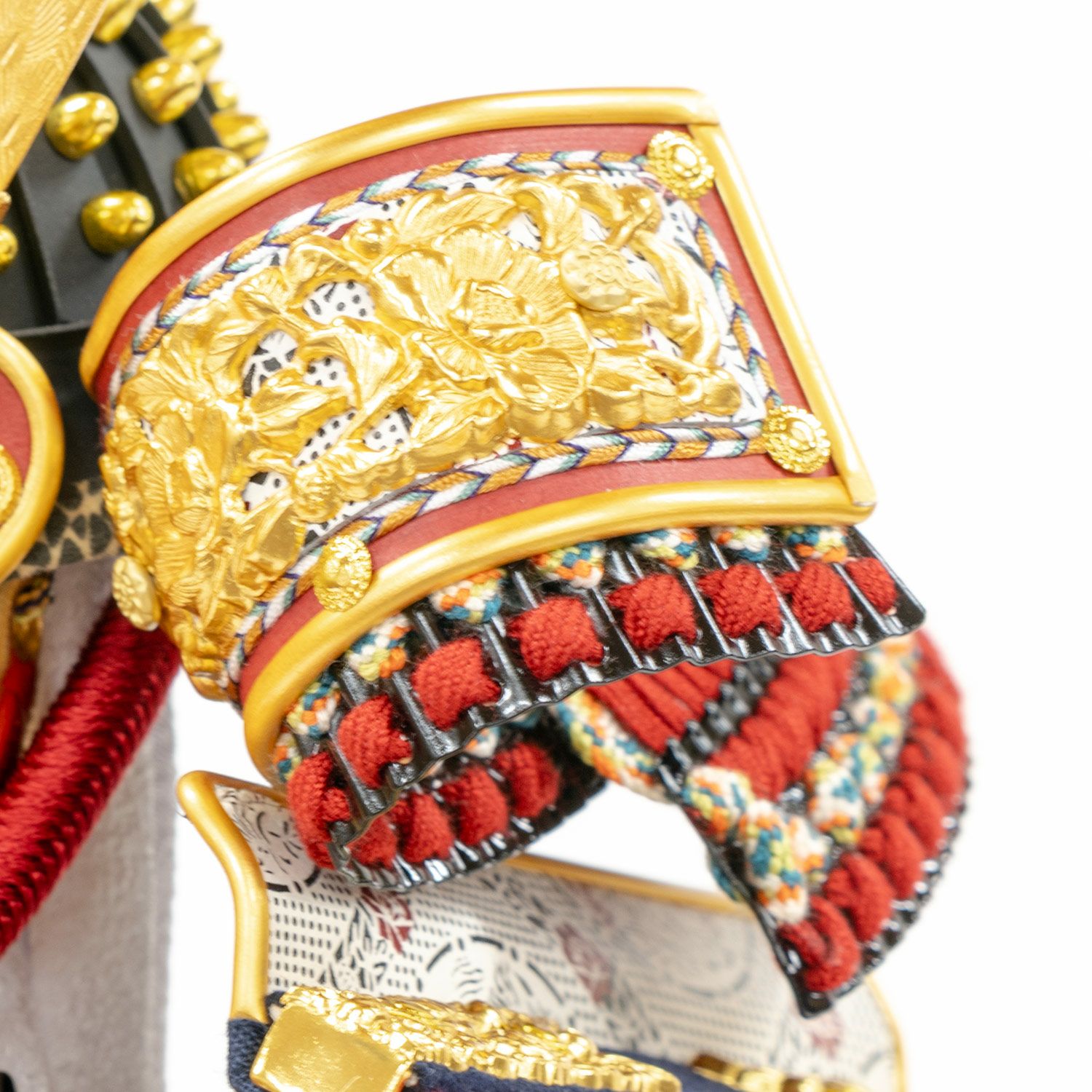 五月人形】正絹茜絲縅 鎧5号床飾り 雄山作 | 雛人形（ひな人形）・五月