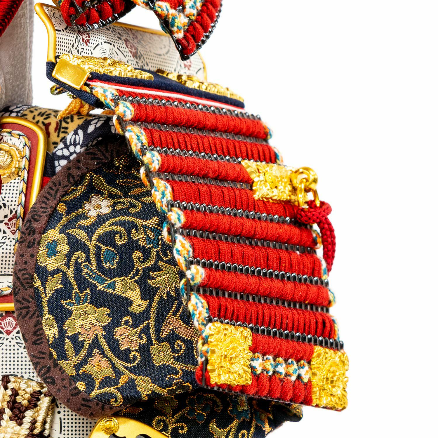 五月人形】正絹茜絲縅 鎧5号床飾り 雄山作 | 雛人形（ひな人形）・五月