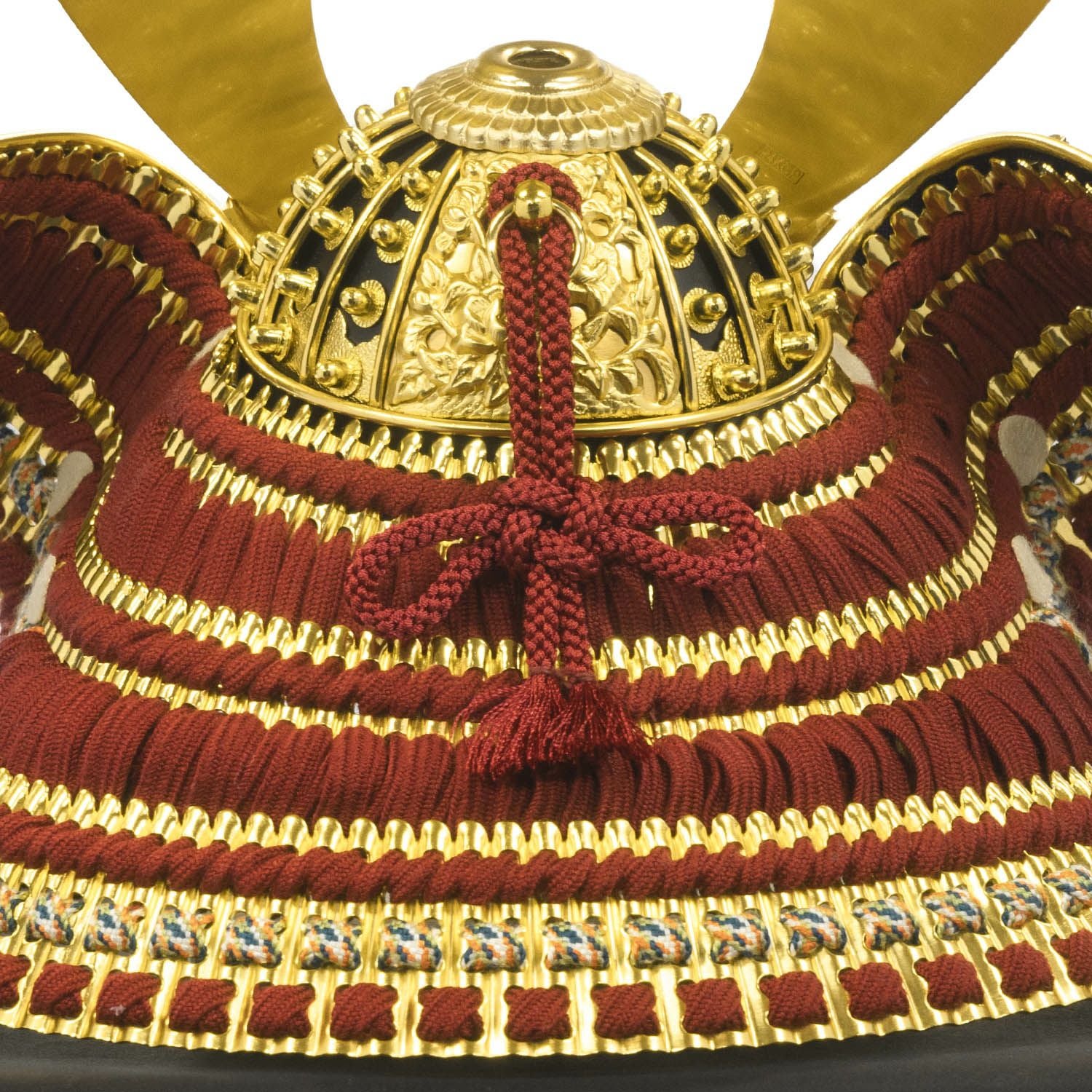 五月人形】正絹赤絲縅 兜10号床飾り 雄山作 | 雛人形（ひな人形）・五