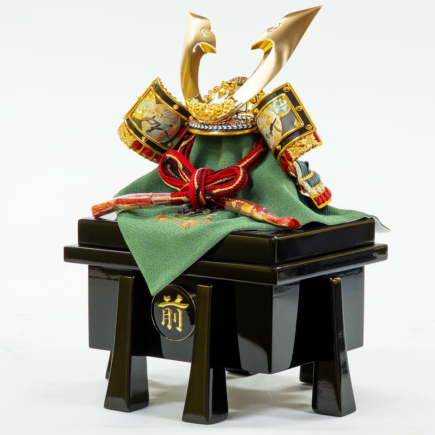 五月人形】正絹白紺段縅 兜9号床飾り 玉鳳作 | 雛人形（ひな人形）・五
