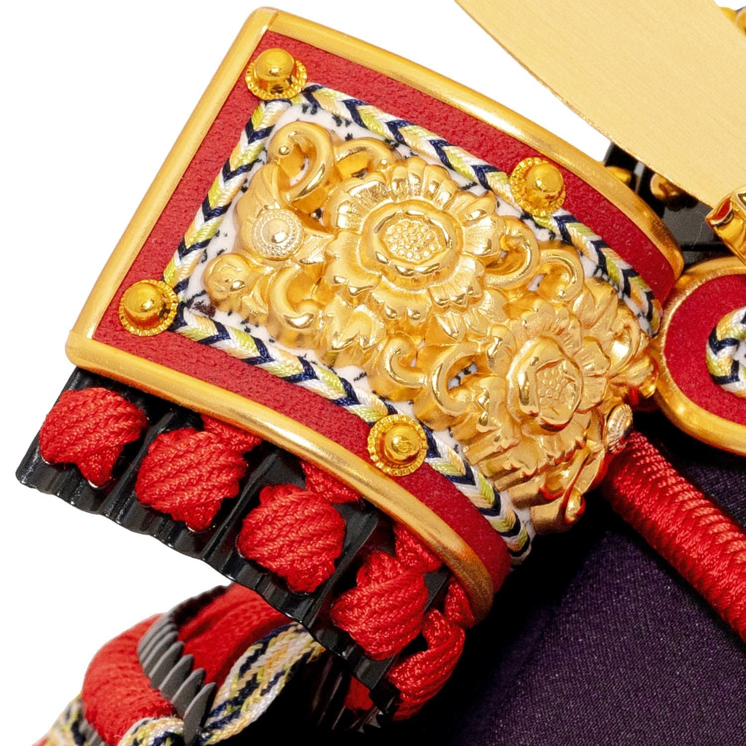 新品　吉徳大光　赤糸威　正絹　兜　収納箱付き 新品 吉徳大光 赤糸威 正絹 兜 収納箱付き 【公式通販】