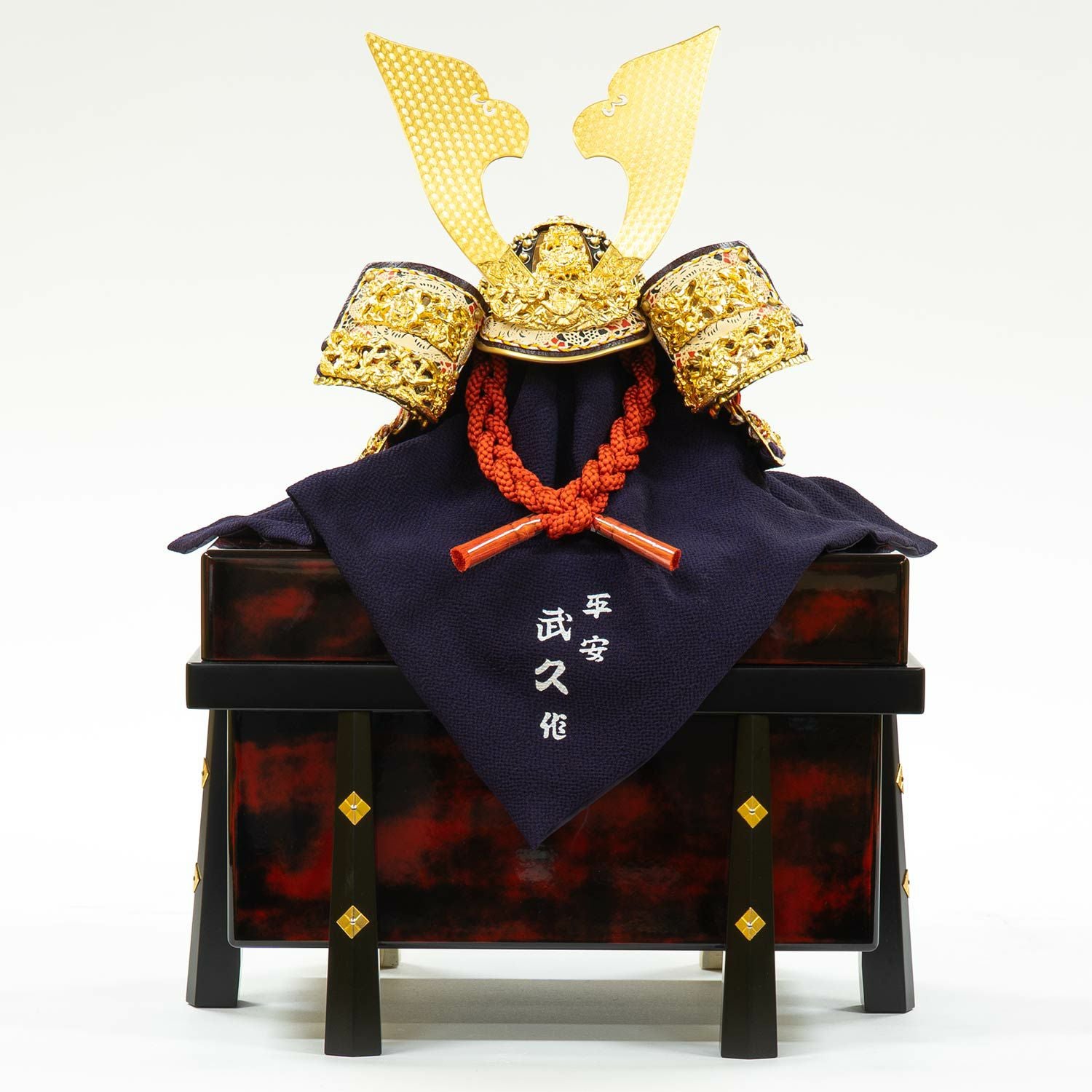 五月人形】正絹朱赤絲縅 総裏打ち兜13号床飾り 平安武久作 | 雛人形