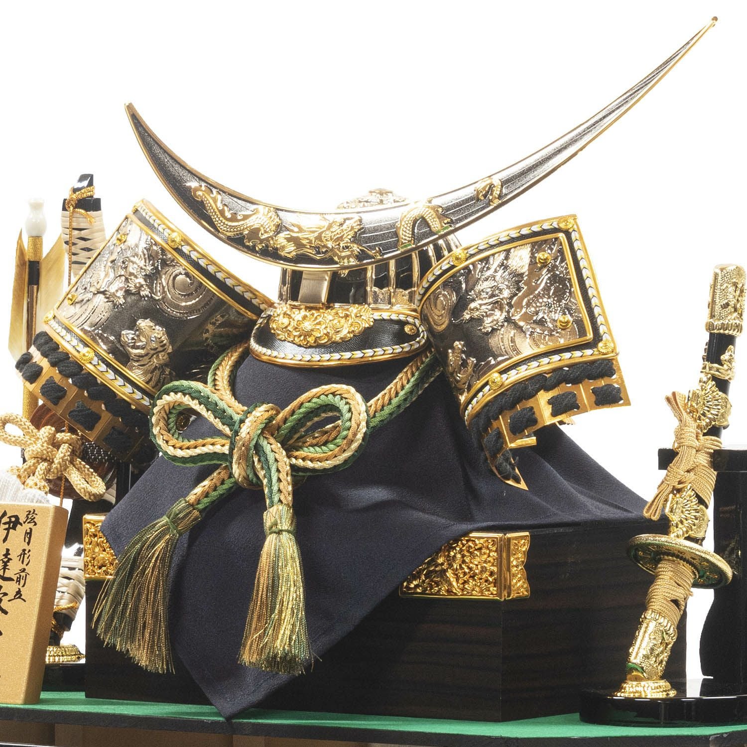 5月人形　商品説明参照 五月人形】兜12号ケース入り飾り | 雛人形（ひな人形）・五月人形の