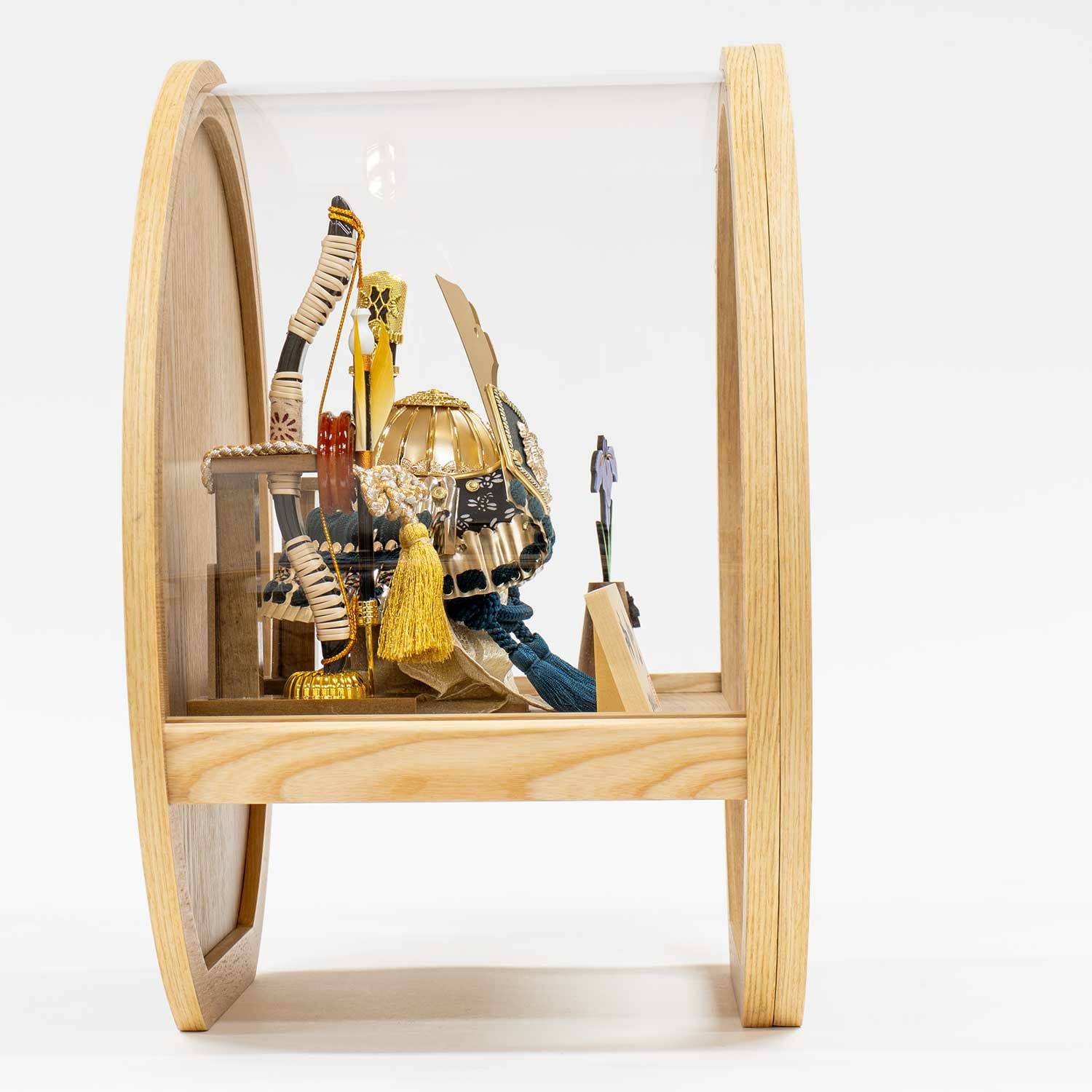 五月人形】兜5号ケース入り飾り | 雛人形（ひな人形）・五月人形の吉徳