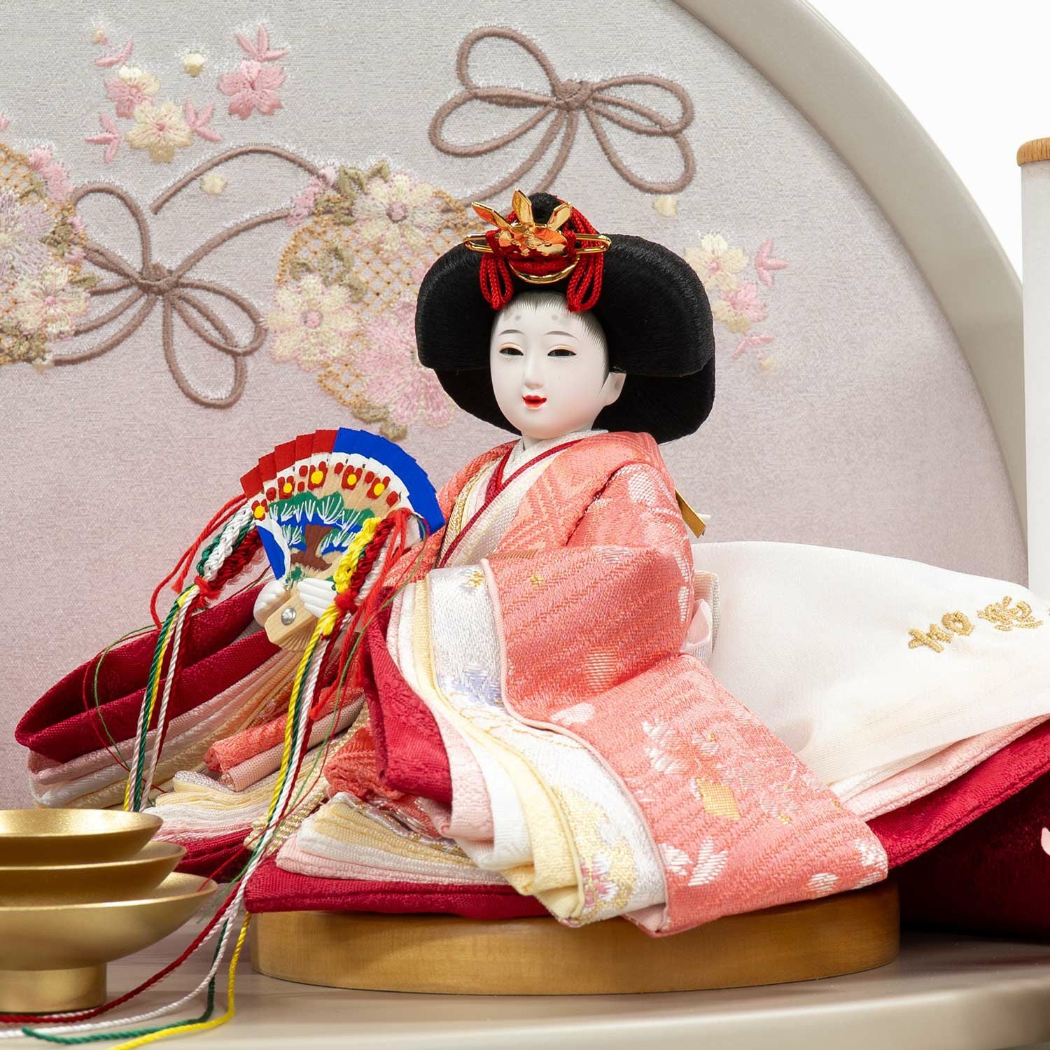 雛人形】ケース入り柳親王飾り | 雛人形（ひな人形）・五月人形の吉徳