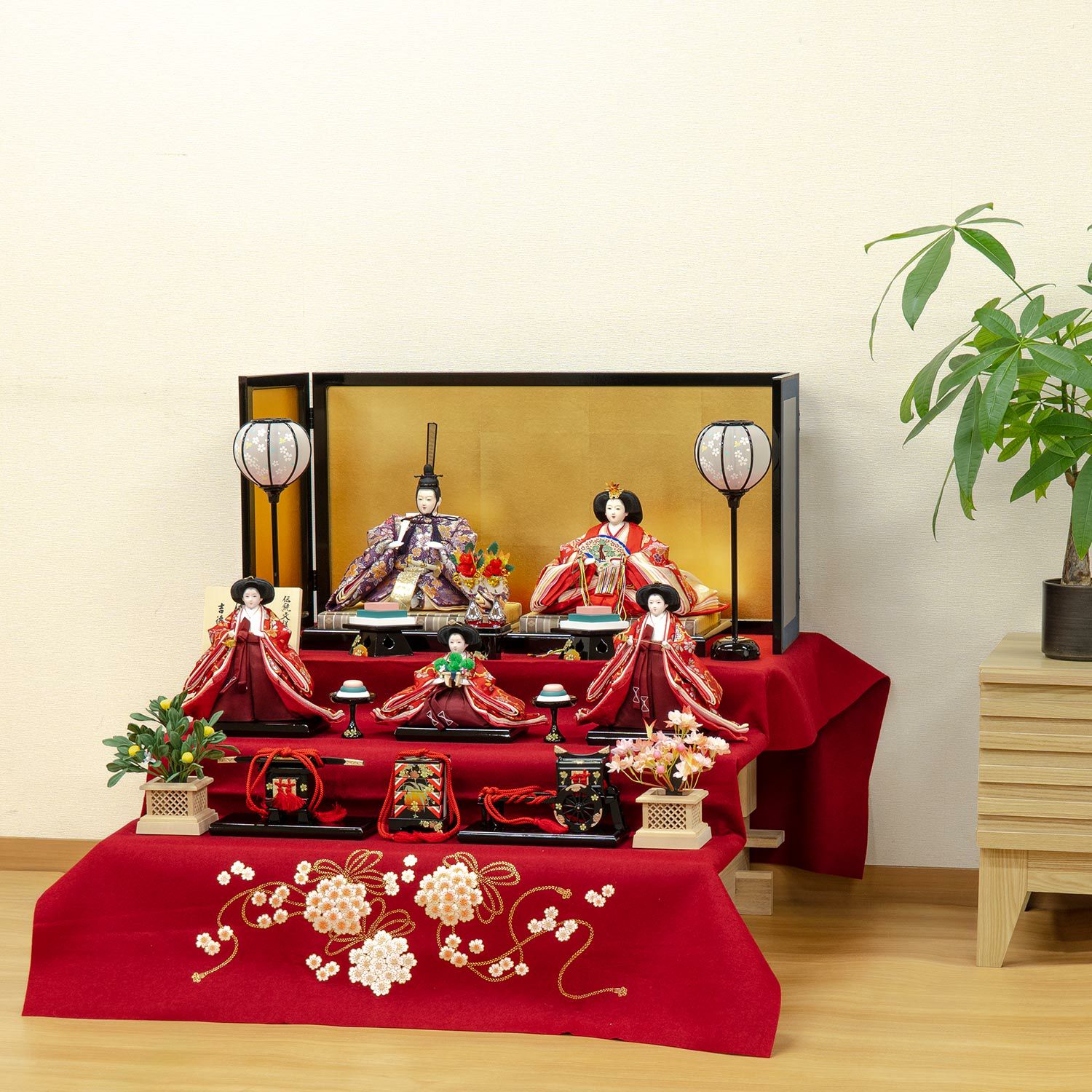 三段飾り 商品一覧 | 雛人形（ひな人形）・五月人形の吉徳