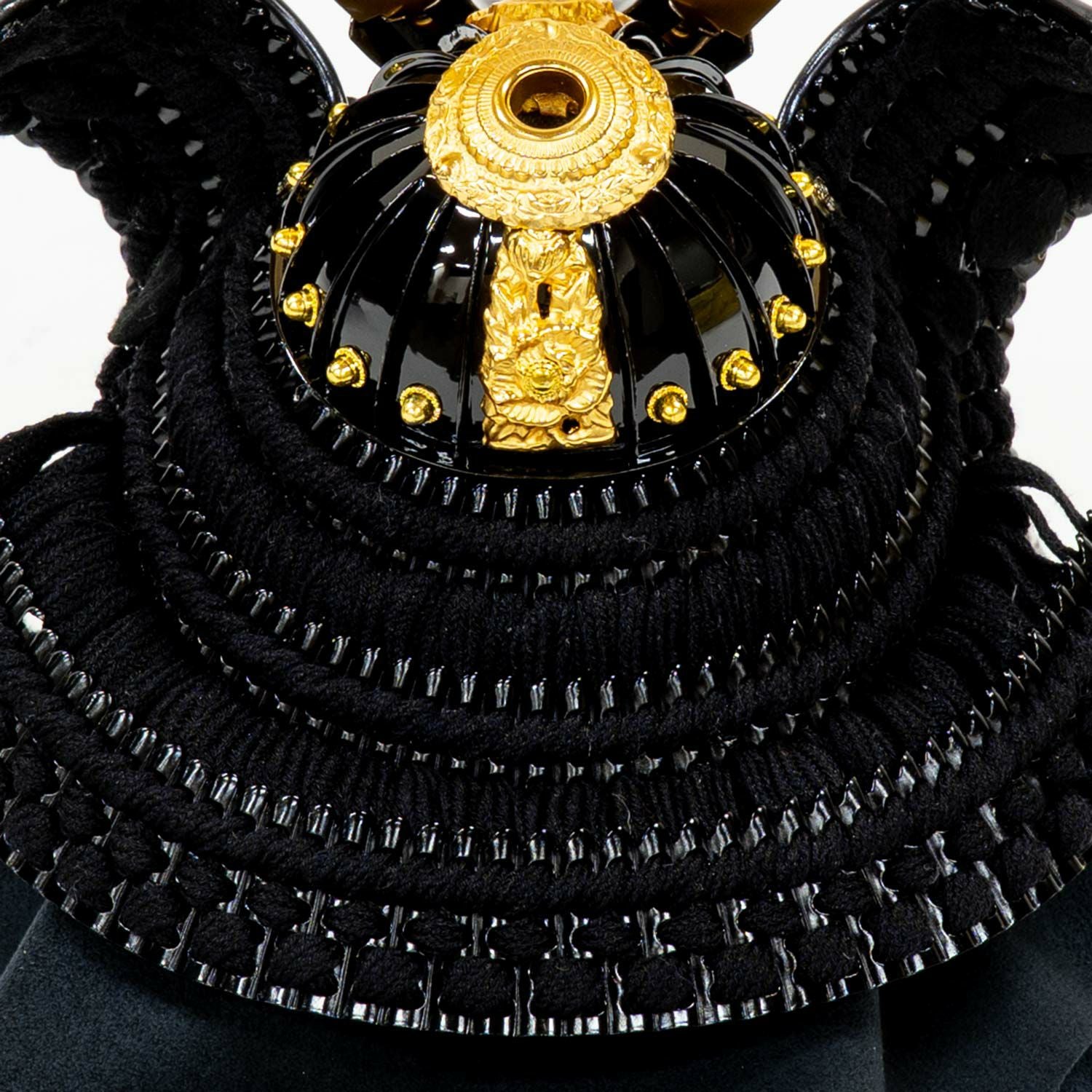 五月人形】黒絲縅 大鍬形 「黎」 兜 7号収納箱飾り | 雛人形（ひな人形