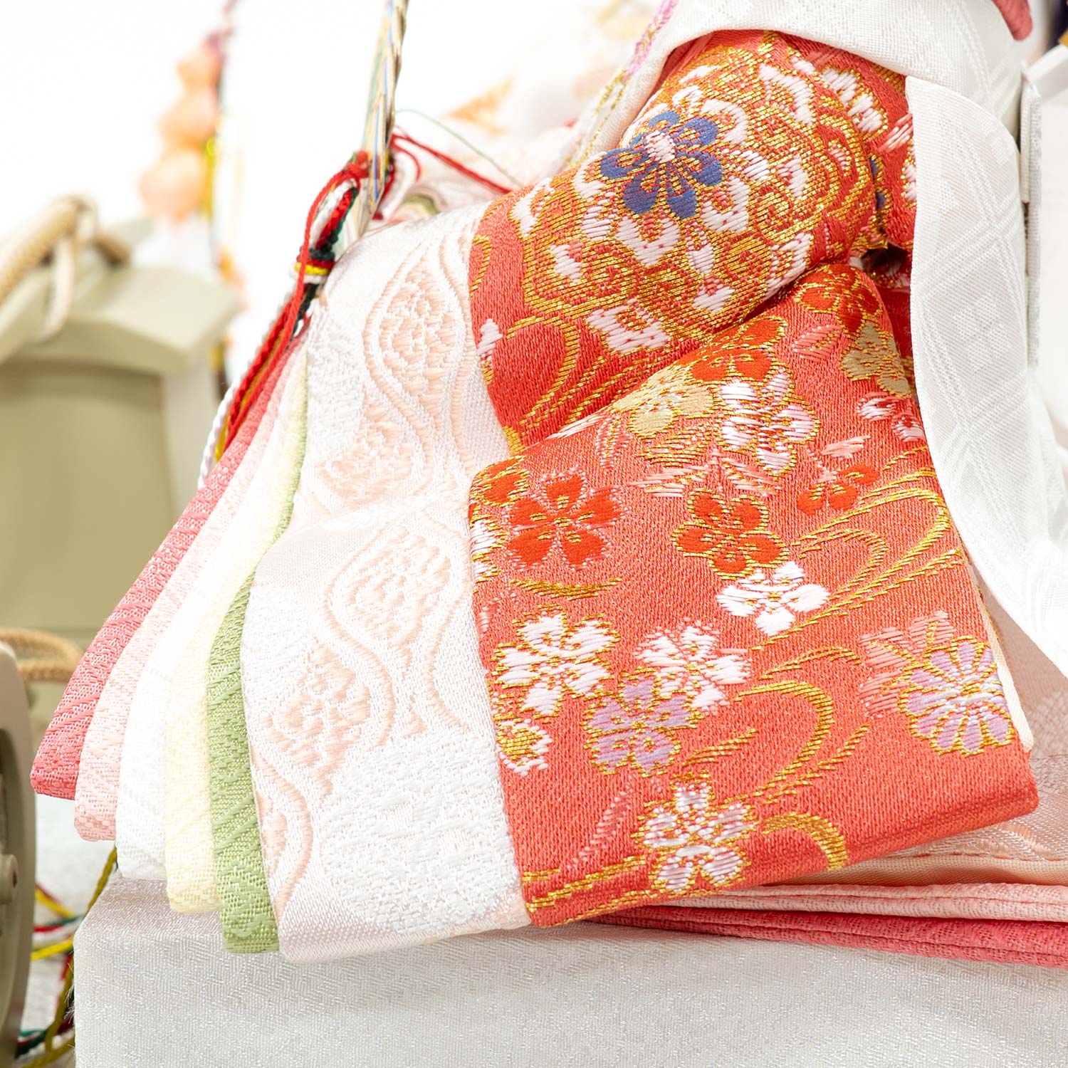 雛人形】ケース入り小三五親王飾り | 雛人形（ひな人形）・五月人形の