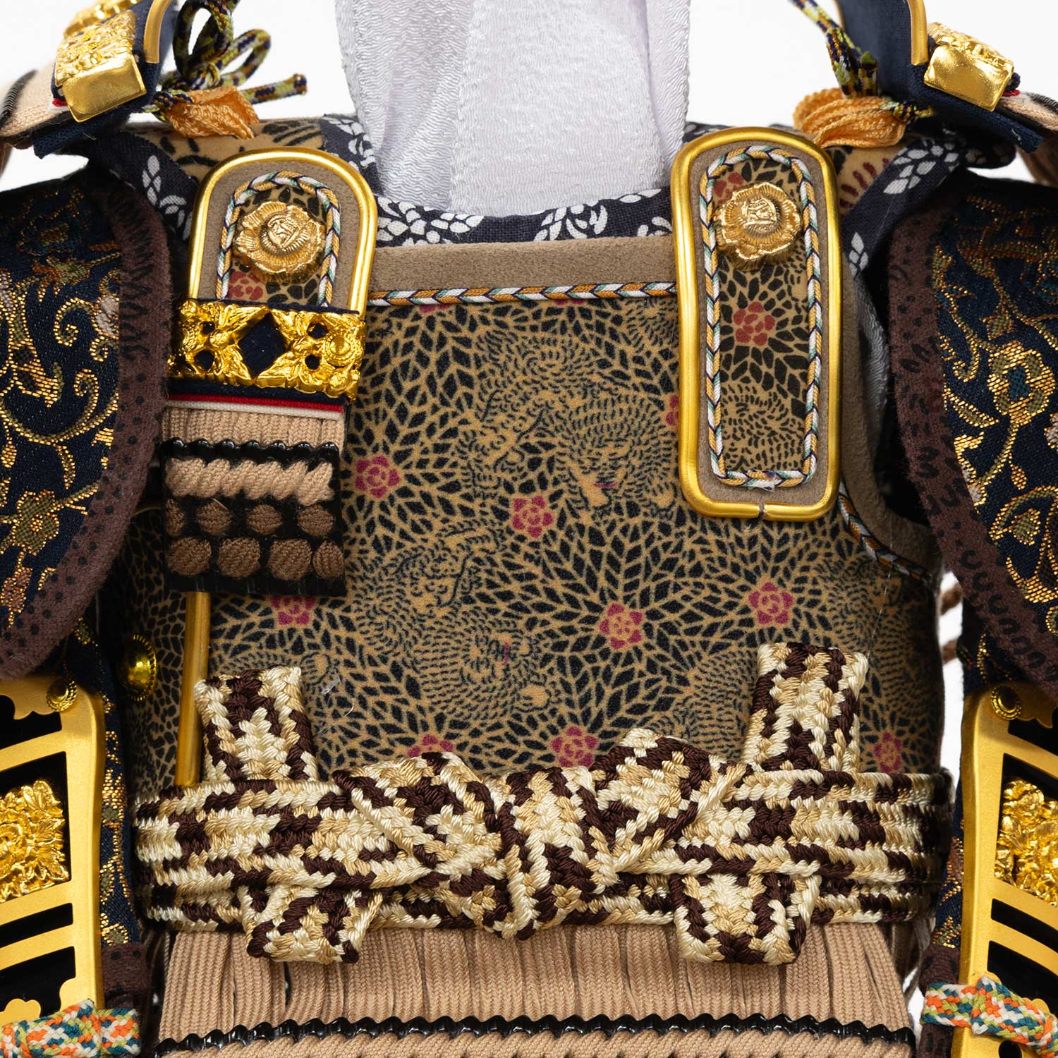 五月人形】正絹茶絲裾濃縅 鎧5号床飾り 雄山作 | 雛人形（ひな人形